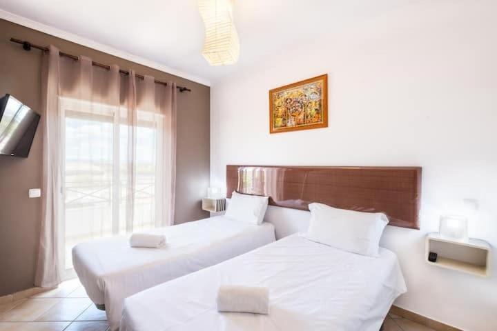 Apartment Alfarmar - Pool, Beach Only A Few Minutes Away Albufeira Zewnętrze zdjęcie